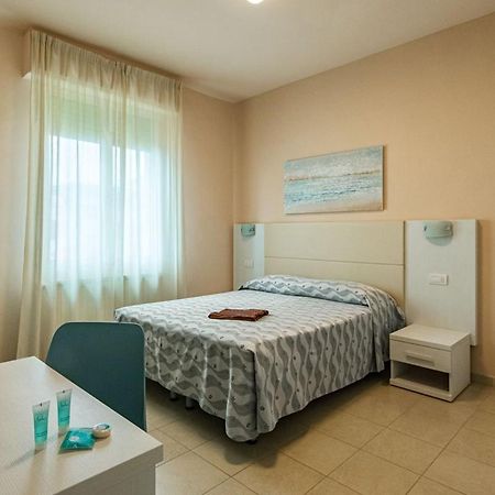 Hotel Villa San Giuseppe San Bartolomeo Al Mare Exterior photo