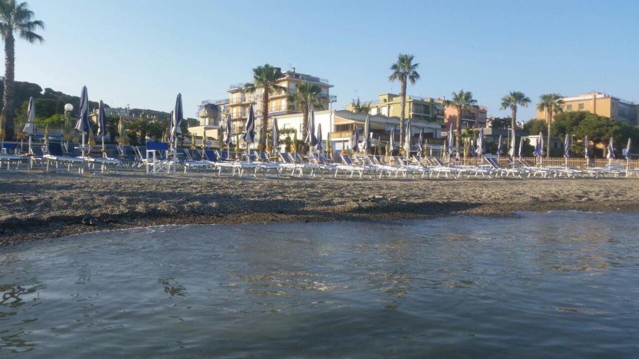 Hotel Villa San Giuseppe San Bartolomeo Al Mare Exterior photo