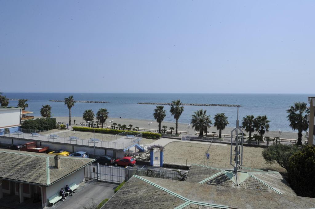 Hotel Villa San Giuseppe San Bartolomeo Al Mare Exterior photo
