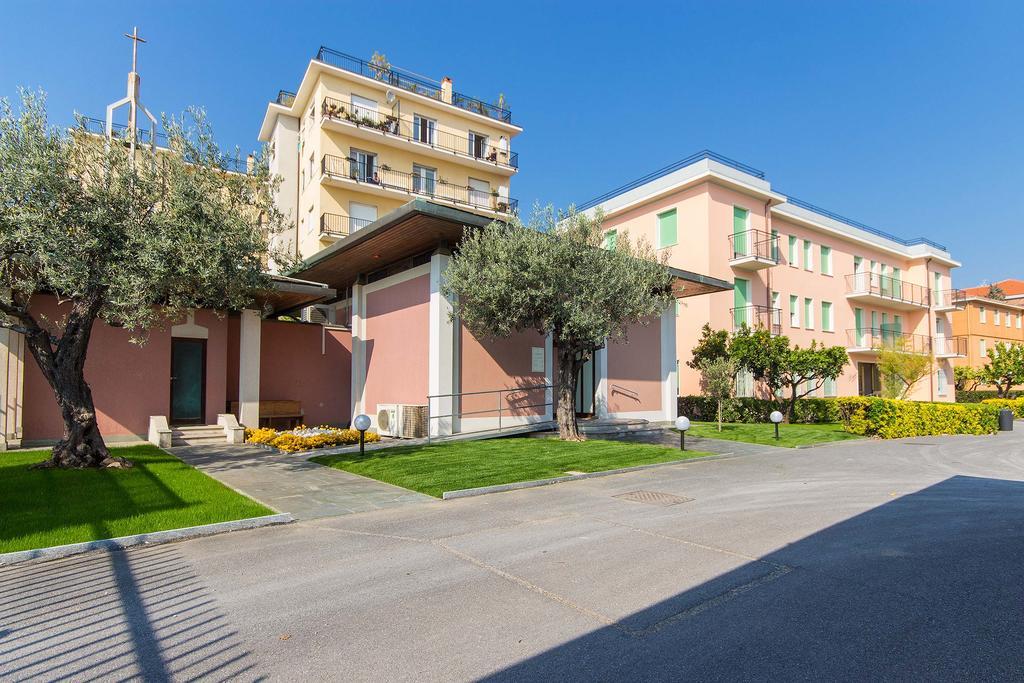 Hotel Villa San Giuseppe San Bartolomeo Al Mare Exterior photo