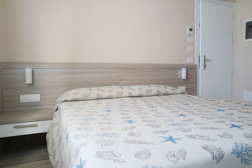 Hotel Villa San Giuseppe San Bartolomeo Al Mare Exterior photo